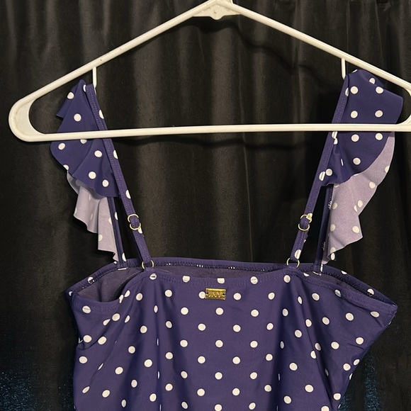 NWOT Pinup Style Polka Dot One Piece Swimsuit - Picture 4 of 5